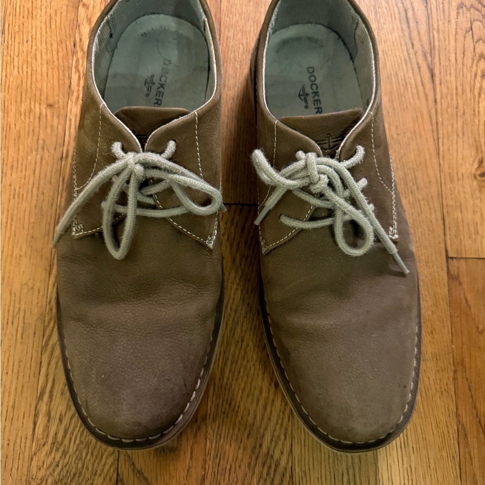 Dockers Brown Suede Chukka Boots Classic Style